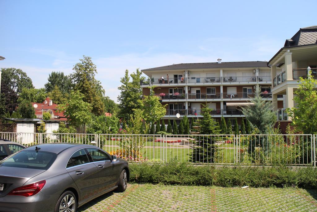 Mandarin Wellness Apartman Siófok Exterior foto